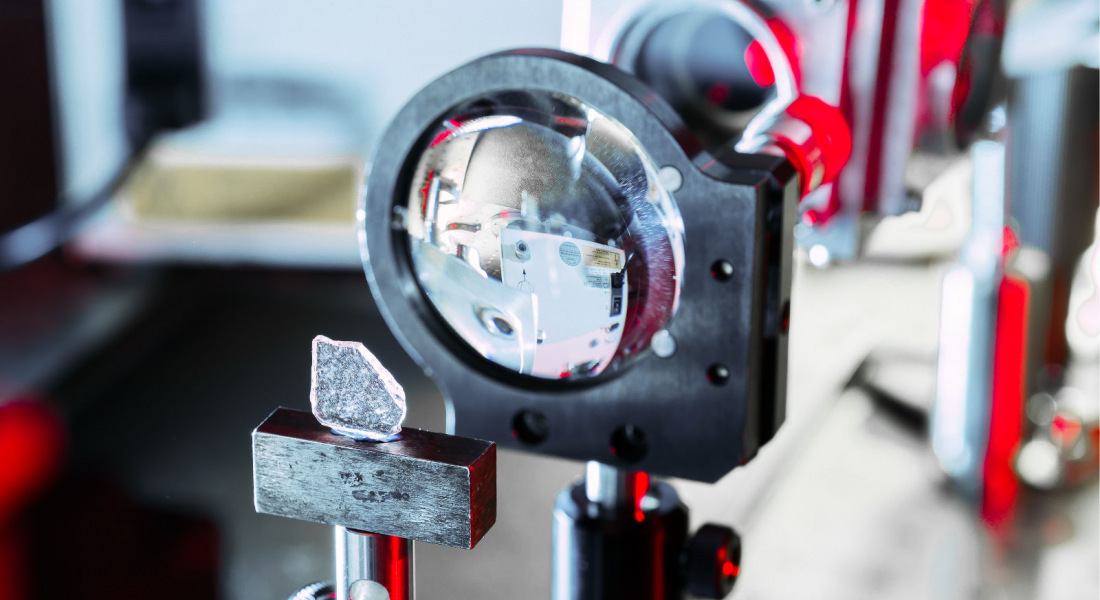 Materize: Optical spectroscopy set-up for characterisation of ceramic materials"